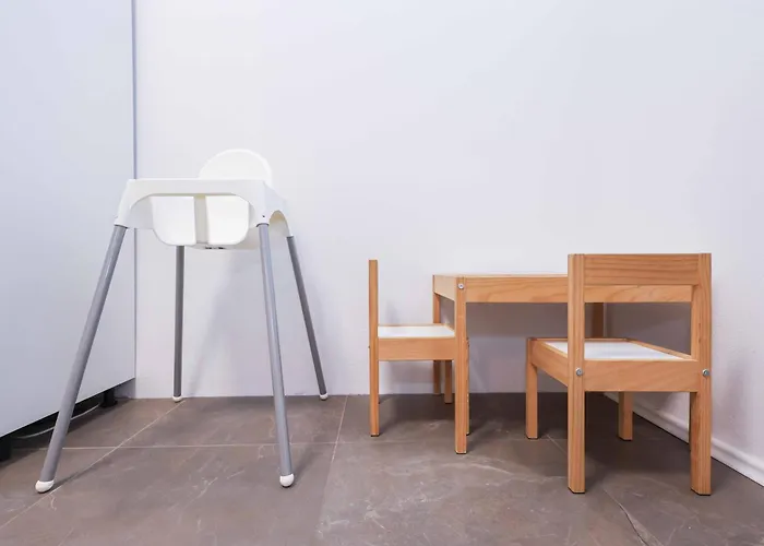 شقة Charming Old Town Family Retreat براتسيلافا