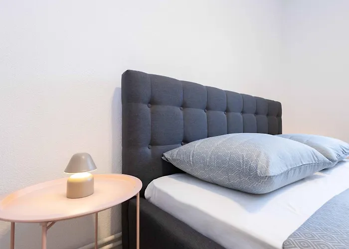 شقة Charming Old Town Family Retreat *