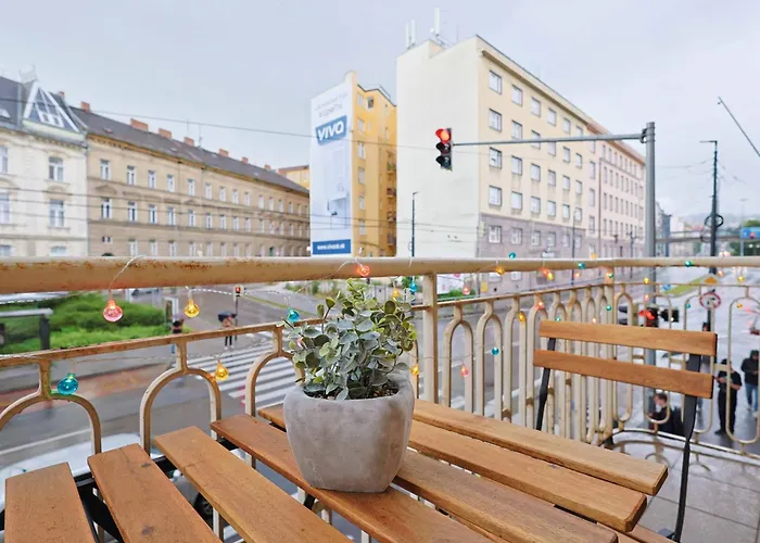 Charming Old Town Family Retreat شقة *